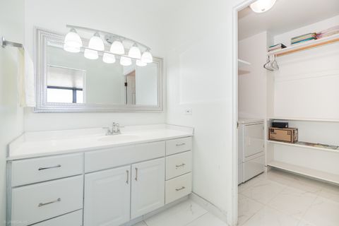 Tiny photo for 6145 N Sheridan Road #14D, Chicago, IL 60660 (MLS # 12448817)