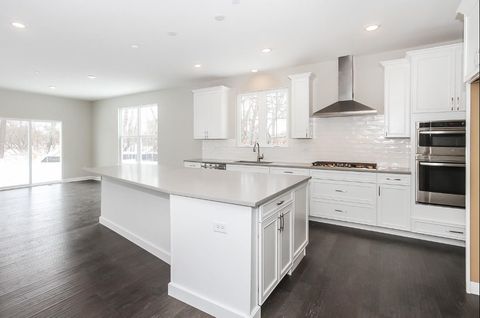 Tiny photo for 130 39th Street, Downers Grove, IL 60515 (MLS # 12524068)