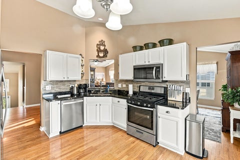 Tiny photo for 24916 W Gates Lane #24916, Plainfield, IL 60585 (MLS # 12788106)