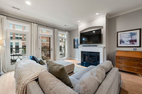 Tiny photo for 1134 W Fullerton Avenue #1, Chicago, IL 60614 (MLS # 12479597)