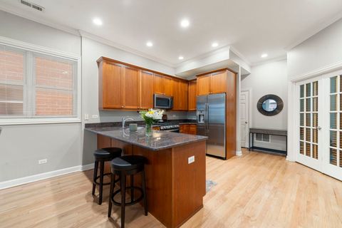 Tiny photo for 1134 W Fullerton Avenue #1, Chicago, IL 60614 (MLS # 12479597)