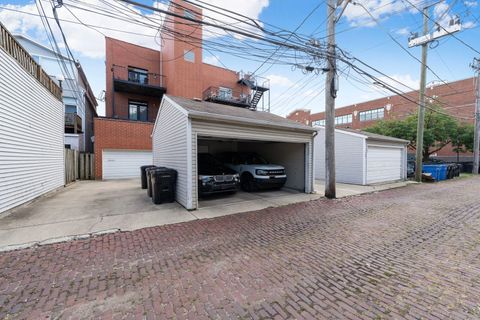 Tiny photo for 1134 W Fullerton Avenue #1, Chicago, IL 60614 (MLS # 12479597)