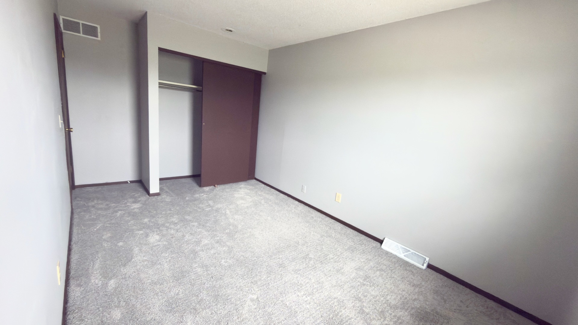 5326 N Division Street