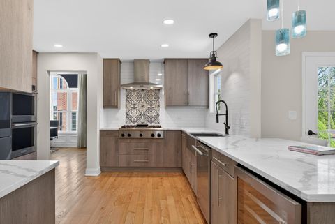 Tiny photo for 1673 Bloomingdale Road, Glendale Heights, IL 60139 (MLS # 12630983)