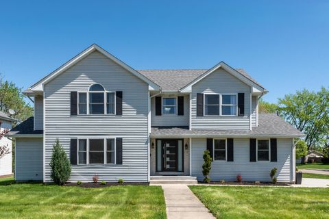 Tiny photo for 1673 Bloomingdale Road, Glendale Heights, IL 60139 (MLS # 12630983)