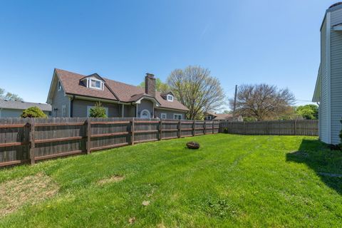Tiny photo for 1673 Bloomingdale Road, Glendale Heights, IL 60139 (MLS # 12630983)