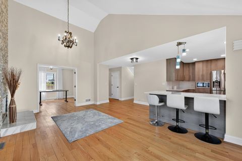 Tiny photo for 1673 Bloomingdale Road, Glendale Heights, IL 60139 (MLS # 12630983)