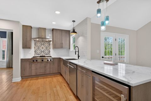 Tiny photo for 1673 Bloomingdale Road, Glendale Heights, IL 60139 (MLS # 12630983)