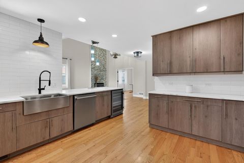 Tiny photo for 1673 Bloomingdale Road, Glendale Heights, IL 60139 (MLS # 12630983)
