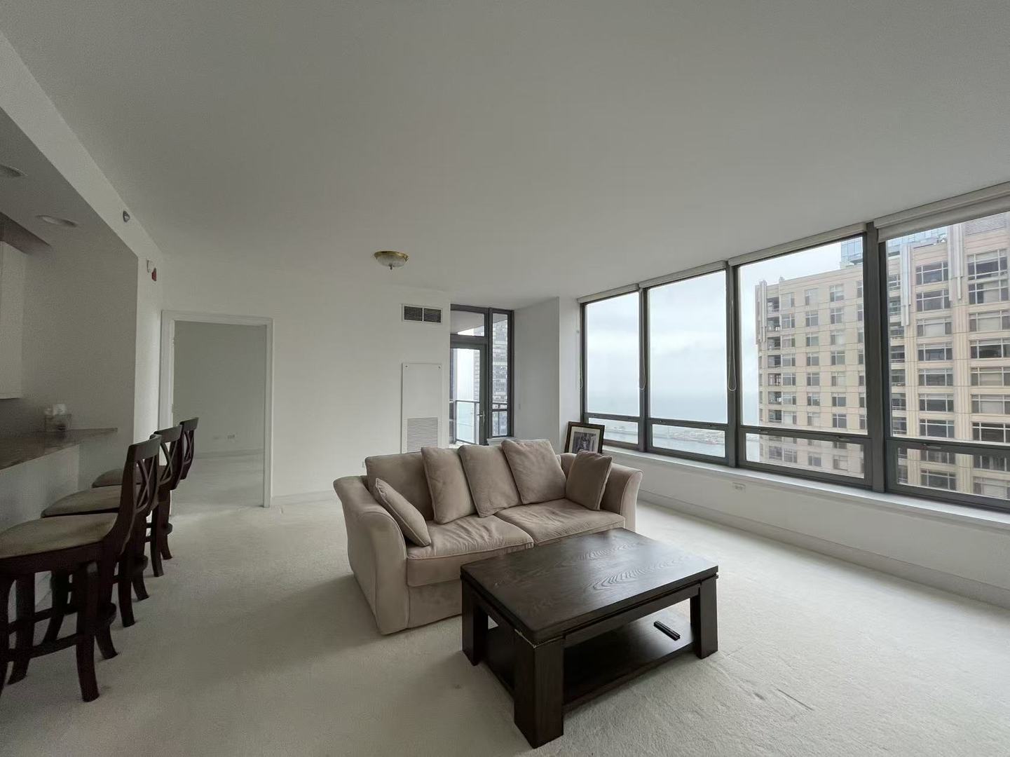 600 N LAKE SHORE Drive 2307