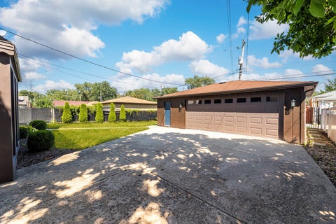 Tiny photo for 13029 S Baltimore Avenue, Chicago, IL 60633 (MLS # 12739954)
