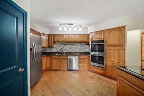 Tiny photo for Orland Park, IL 60462 (MLS # 12529445)