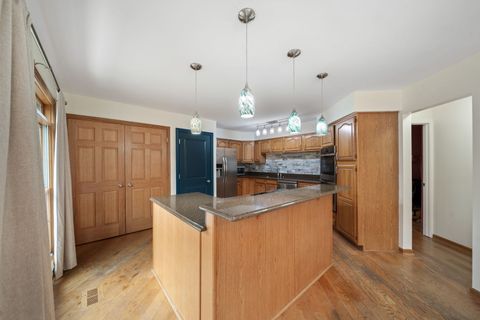 Tiny photo for Orland Park, IL 60462 (MLS # 12529445)