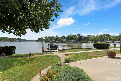 Tiny photo for 215 S Northwest Highway, Cary, IL 60013 (MLS # 12438028)