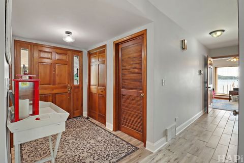 Tiny photo for 215 S Northwest Highway, Cary, IL 60013 (MLS # 12438028)