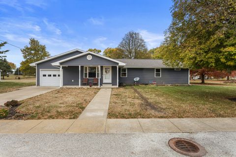 Photo of 110 5th Street, Ivesdale, IL 61851 (MLS # 12502833)