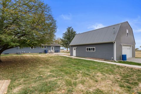 Tiny photo for 110 5th Street, Ivesdale, IL 61851 (MLS # 12502833)