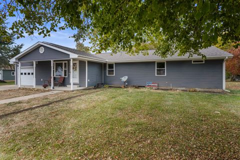 Tiny photo for 110 5th Street, Ivesdale, IL 61851 (MLS # 12502833)