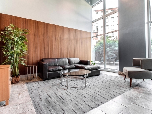 1600 S Indiana Avenue 1407