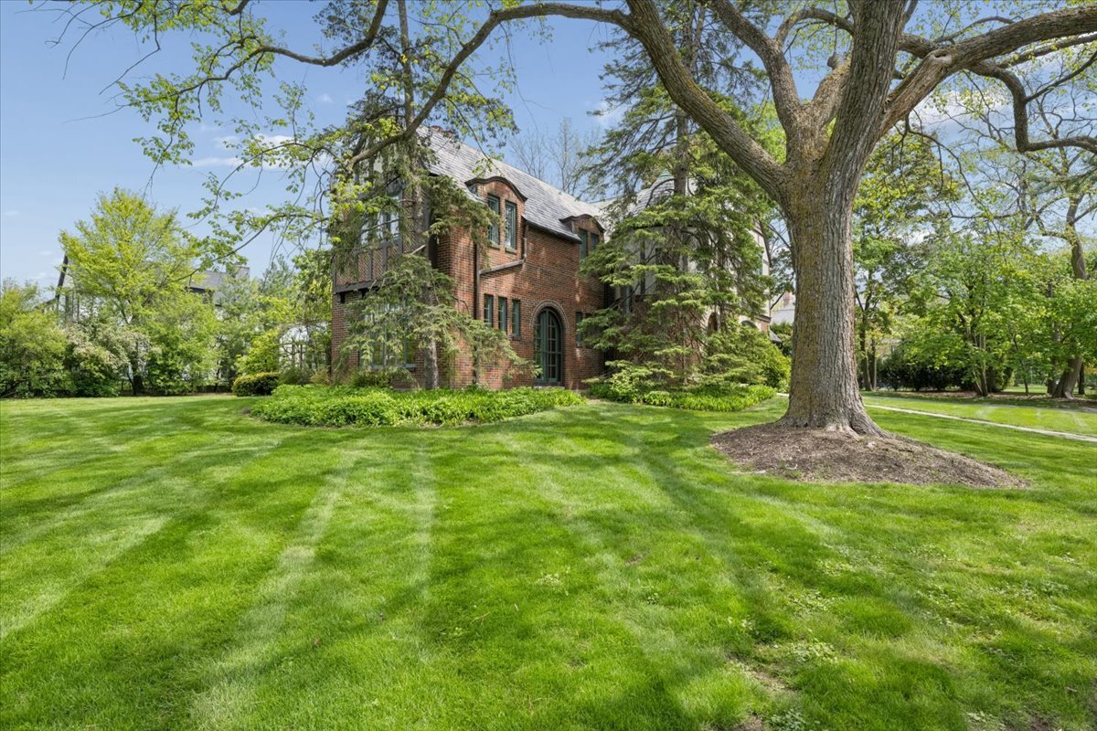 445 Sunset Lane