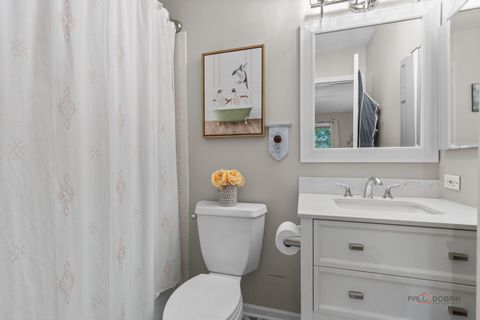 Tiny photo for 14415 W Blyth Court, Libertyville, IL 60048 (MLS # 12648308)