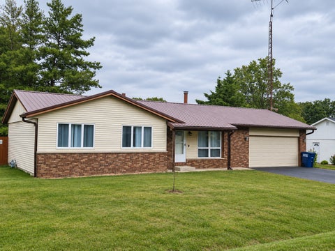 Photo of 713 Palace Drive, Pinckneyville, IL 62274 (MLS # 12772247)