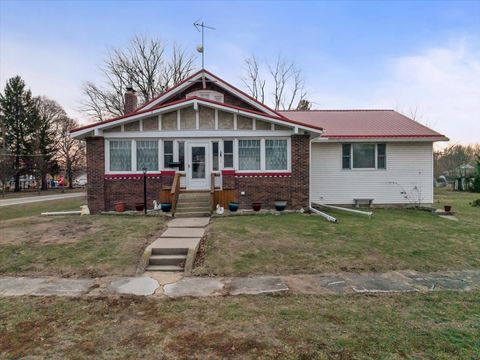 112 E Jefferson Street Dana IL 61321