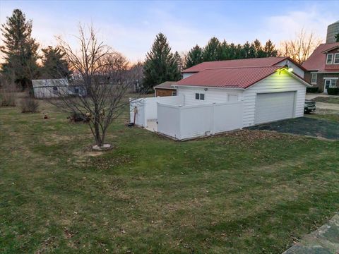 Tiny photo for 112 E Jefferson Street, Dana, IL 61321 (MLS # 12541545)