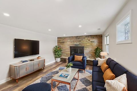 Tiny photo for 195 7th Street, Wheeling, IL 60090 (MLS # 12504632)