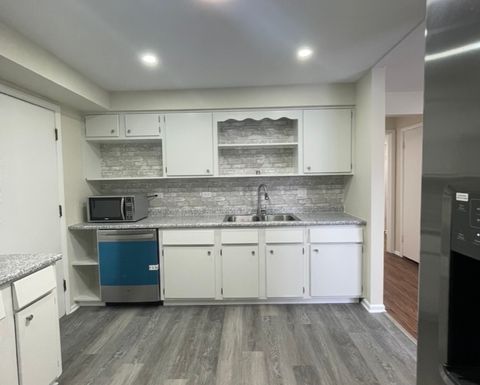 Tiny photo for 212 Collen Drive #209, Lombard, IL 60148 (MLS # 12558667)