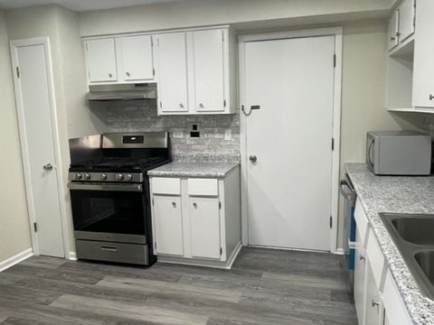 Tiny photo for 212 Collen Drive #209, Lombard, IL 60148 (MLS # 12558667)