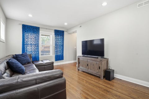 Tiny photo for 2923 N New England Avenue, Chicago, IL 60634 (MLS # 12755391)