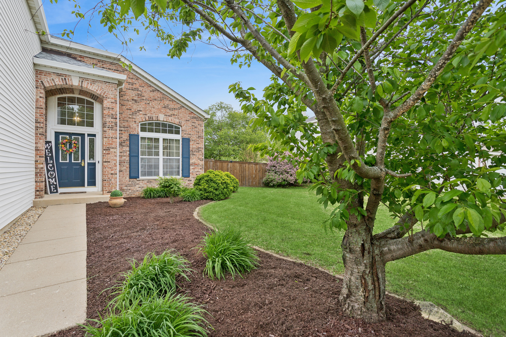240 Paradise Parkway