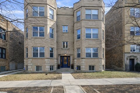 Photo of 4250 N Mozart Street #2N, Chicago, IL 60618 (MLS # 12561203)