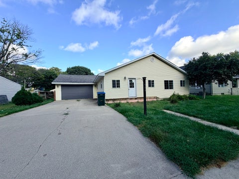 Photo of 509 9th Avenue, Rock Falls, IL 61071 (MLS # 12755679)