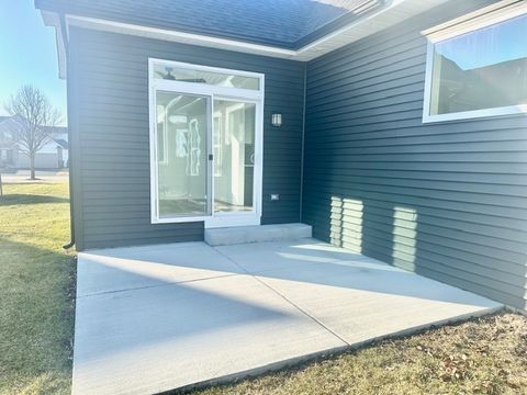 Tiny photo for 2048 Waters Edge Drive, Minooka, IL 60447 (MLS # 12590316)