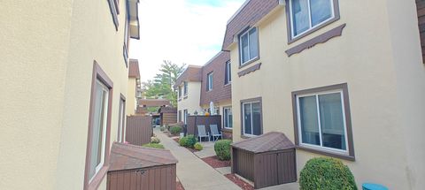Tiny photo for 4035 Fitzjames Walk, Oak Lawn, IL 60453 (MLS # 12594539)