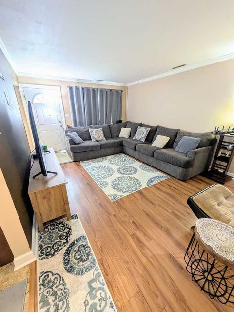 Tiny photo for 4035 Fitzjames Walk, Oak Lawn, IL 60453 (MLS # 12594539)