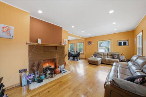 Tiny photo for 1615 W BEVERLY GLEN Parkway, Chicago, IL 60643 (MLS # 12725272)
