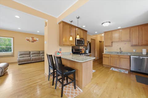 Tiny photo for 1615 W BEVERLY GLEN Parkway, Chicago, IL 60643 (MLS # 12725272)