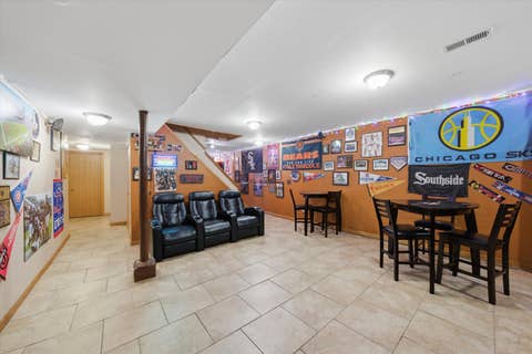 Tiny photo for 1615 W BEVERLY GLEN Parkway, Chicago, IL 60643 (MLS # 12725272)