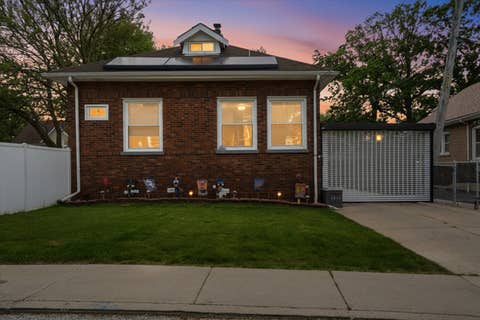 Tiny photo for 1615 W BEVERLY GLEN Parkway, Chicago, IL 60643 (MLS # 12725272)