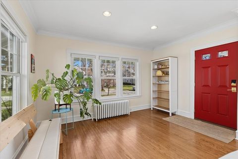 Tiny photo for 574 Orchard Lane, Winnetka, IL 60093 (MLS # 12589833)