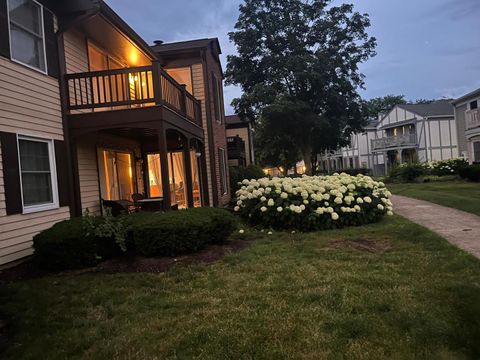 Tiny photo for 54 Plymouth Court #102D, Naperville, IL 60565 (MLS # 12604589)