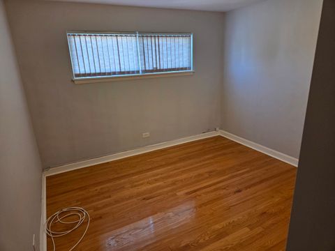 Tiny photo for 8701 S Sacramento Avenue #2NW, Evergreen Park, IL 60805 (MLS # 12494408)