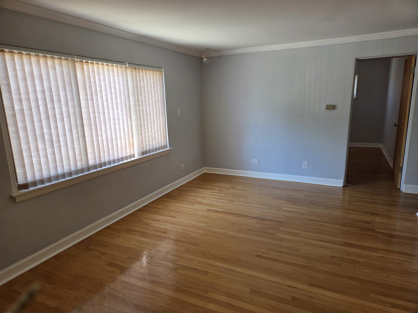 8701 S Sacramento Avenue 2NW