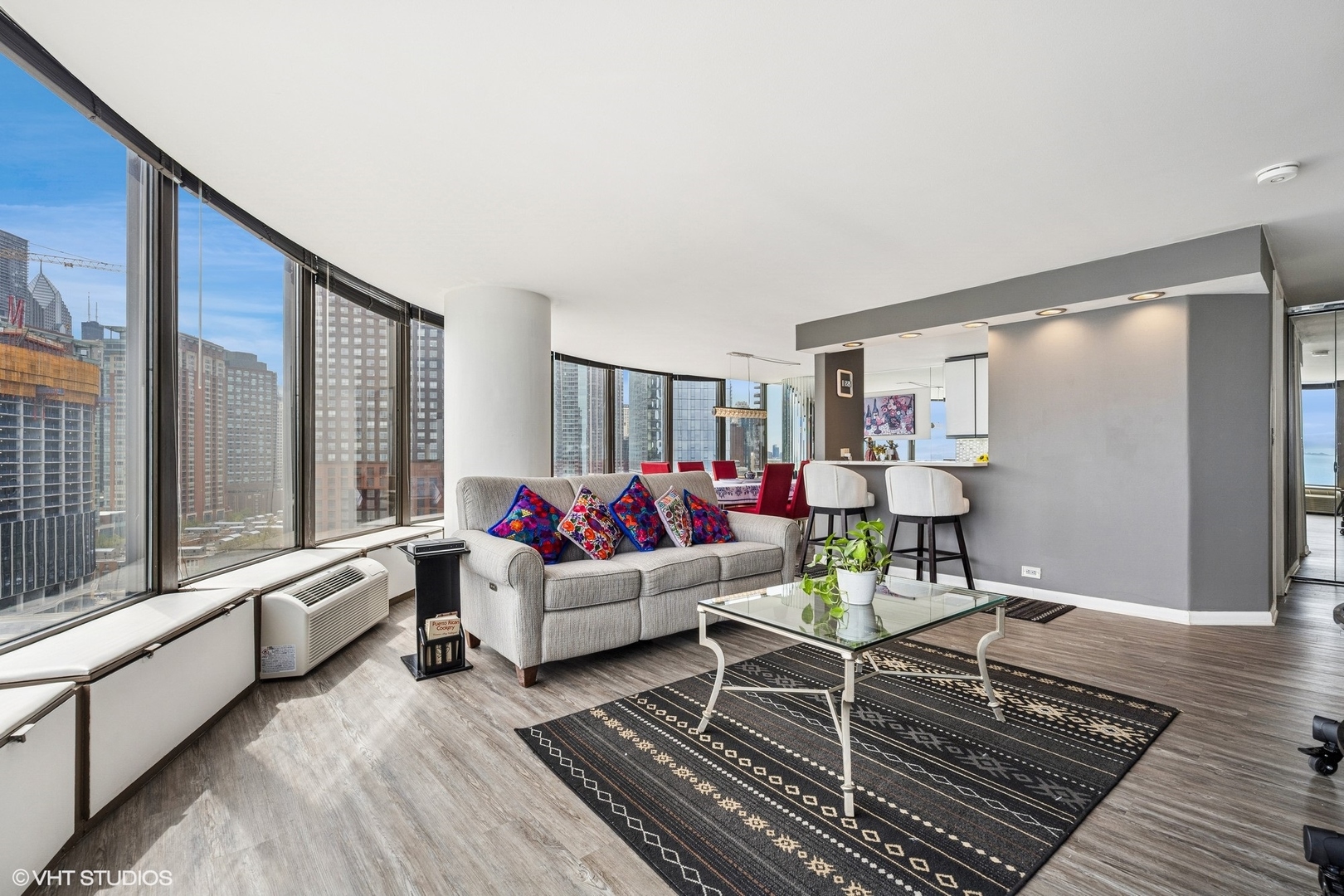 505 N Lake Shore Drive 1515