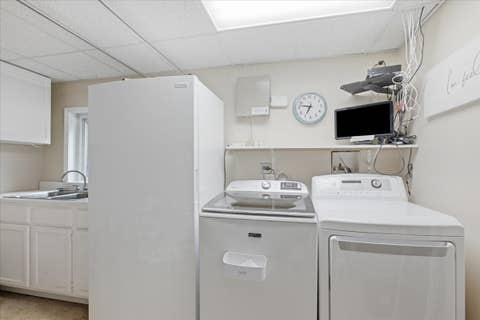 Tiny photo for 3105 Blackhawk Trail, St. Charles, IL 60174 (MLS # 12718439)