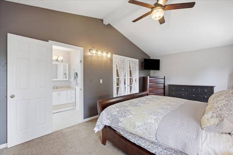 Tiny photo for 3105 Blackhawk Trail, St. Charles, IL 60174 (MLS # 12718439)