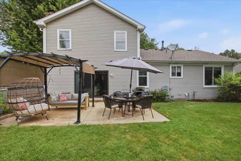 Tiny photo for 3105 Blackhawk Trail, St. Charles, IL 60174 (MLS # 12718439)